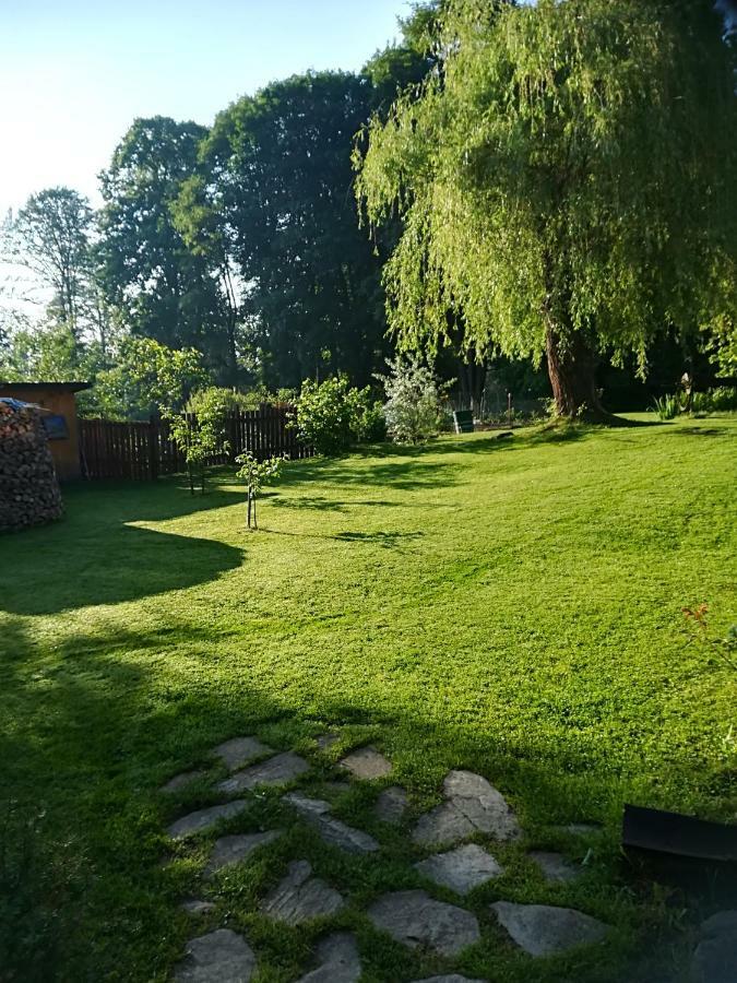 Apartman Dvorecna Loučovice Buitenkant foto